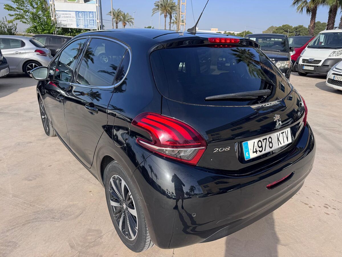 PEUGEOT 208 TECH 1.2 E-THP LPG AUTO SPANISH LHD IN SPAIN 70000 MILES SUPER 2019